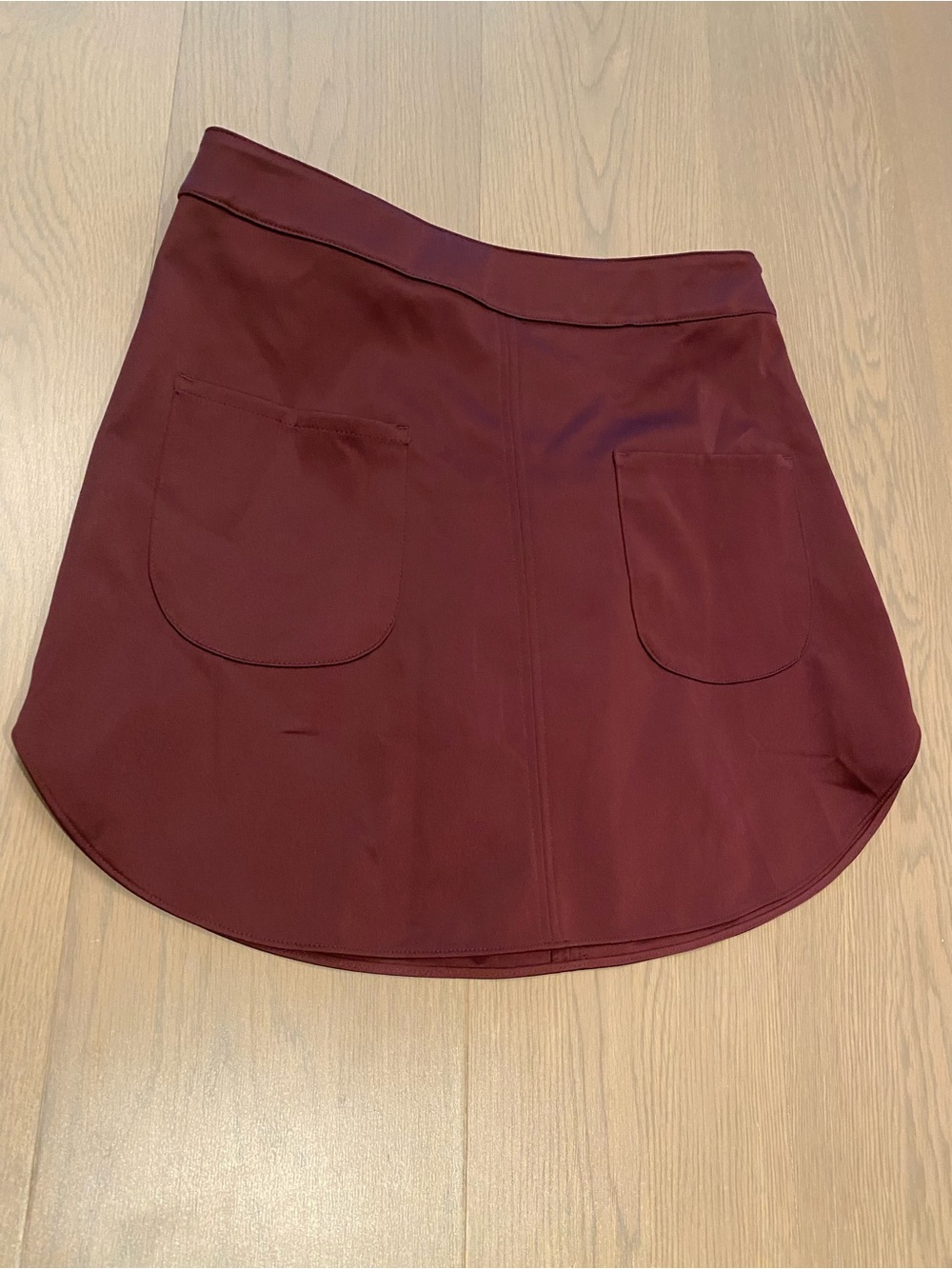 H&M Women's Burgundy Pocket Mini Skirt